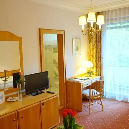 Parkhotel Luisenbad Hotel