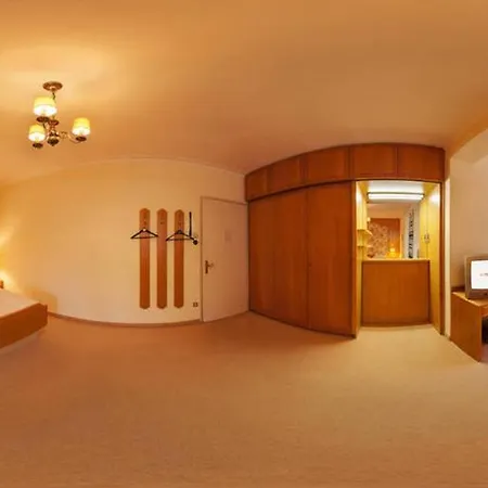 Parkhotel Luisenbad Hotel 4*