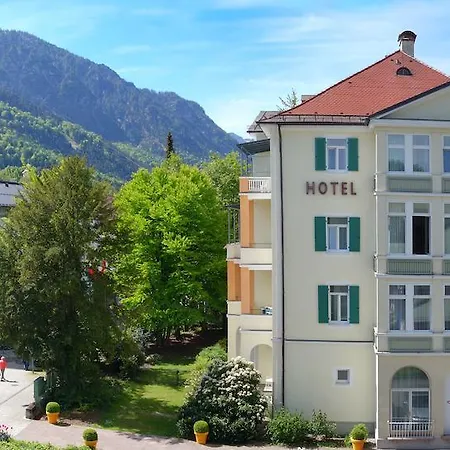Parkhotel Luisenbad Hotel